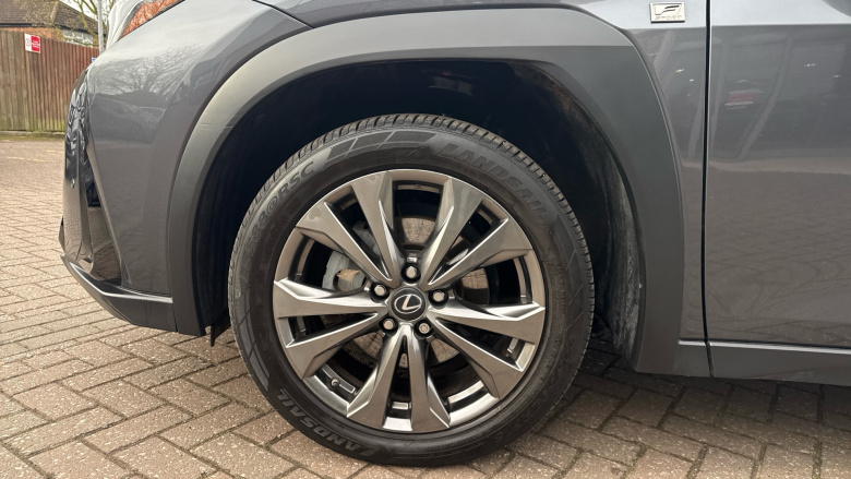 Lexus UX 250h 2.0 F-Sport Design 5dr CVT Hybrid Hatchback